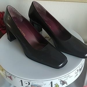 Bandolino women 2 inch wedge heels